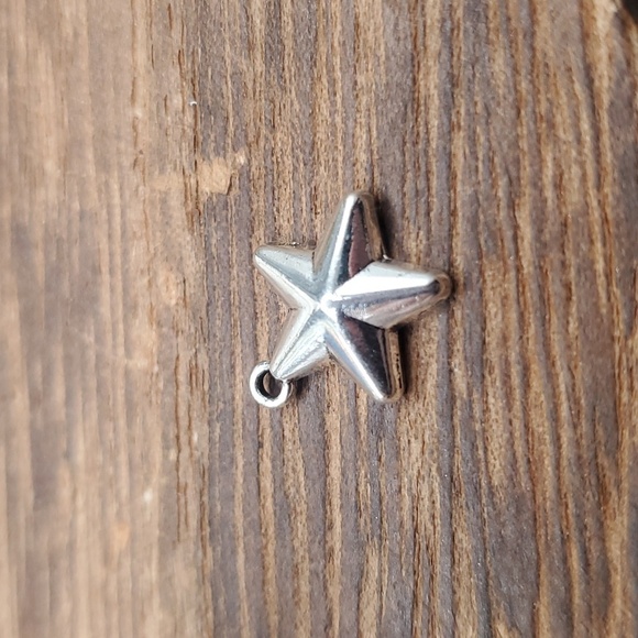 ‎P113 - Picture 1 of 2